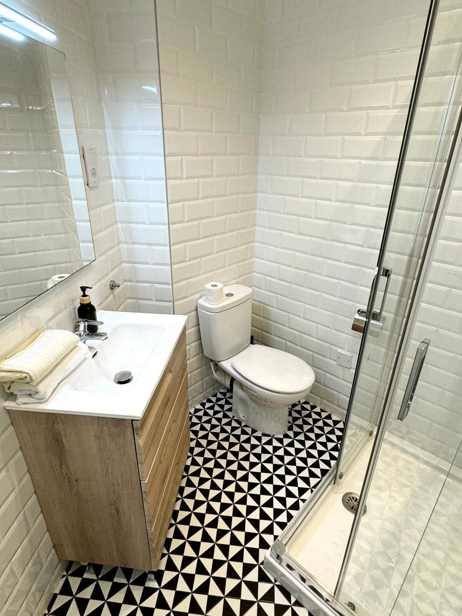גיברלטר Stylish City Centre Studio - Grand Central House מראה חיצוני תמונה