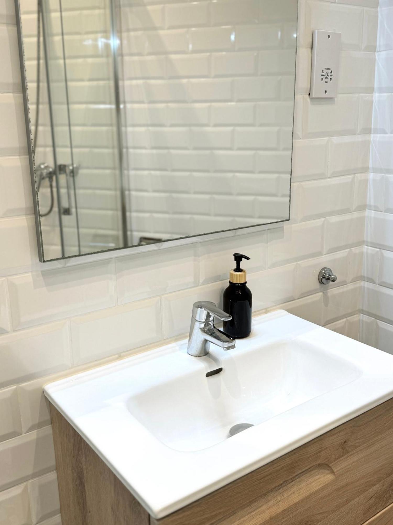 גיברלטר Stylish City Centre Studio - Grand Central House מראה חיצוני תמונה